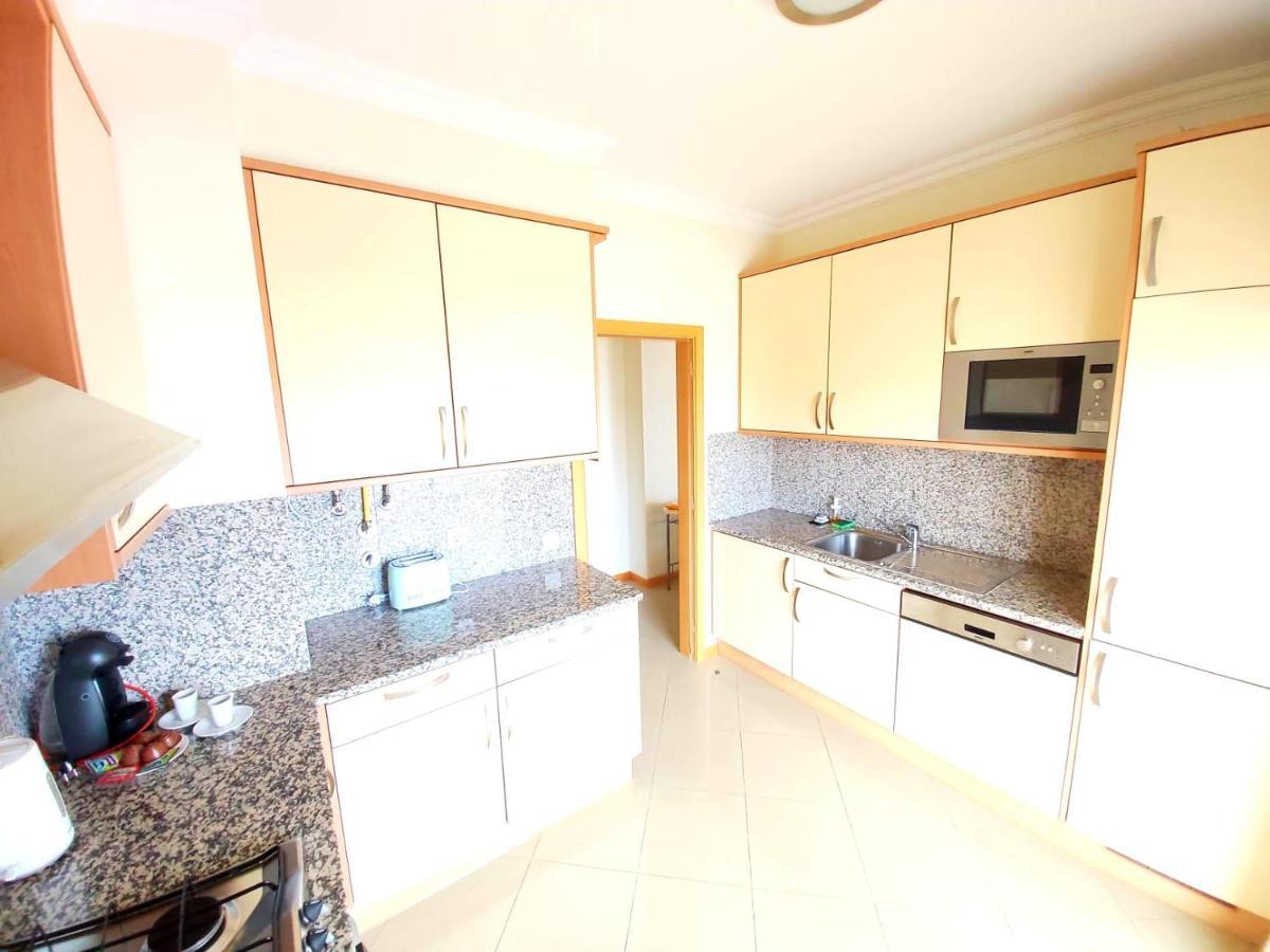 Ferienwohnung Sea View Penthouse in Albufeira Exterior foto