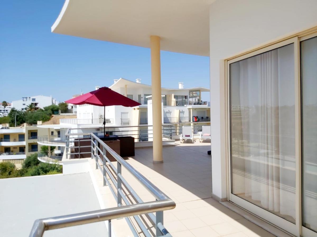 Ferienwohnung Sea View Penthouse in Albufeira Exterior foto